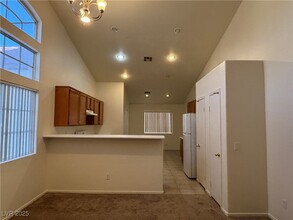 2123 W El Campo Grande Ave in North Las Vegas, NV - Building Photo - Building Photo