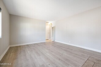 639 E Ovington St in Lancaster, CA - Building Photo - Building Photo