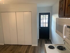 3030 Wilson Rd in Barboursville, WV - Building Photo - Building Photo