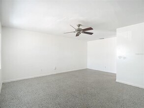 7717 W Hiawatha St in Tampa, FL - Building Photo - Building Photo