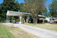 403 Cheyenne Rd in Jacksonville, NC - Building Photo - Building Photo