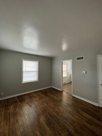 1803 E 74 Terrace in Kansas City, MO - Building Photo - Building Photo