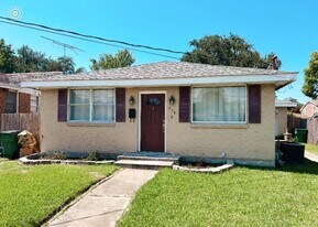936 Brockenbraugh Ct in Metairie, LA - Building Photo