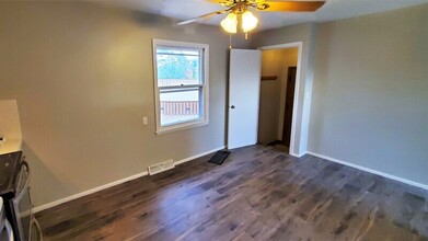 476 Jacolyn Dr NW in Cedar Rapids, IA - Building Photo - Building Photo