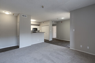 Jefferson Place in Irving, TX - Building Photo - Interior Photo