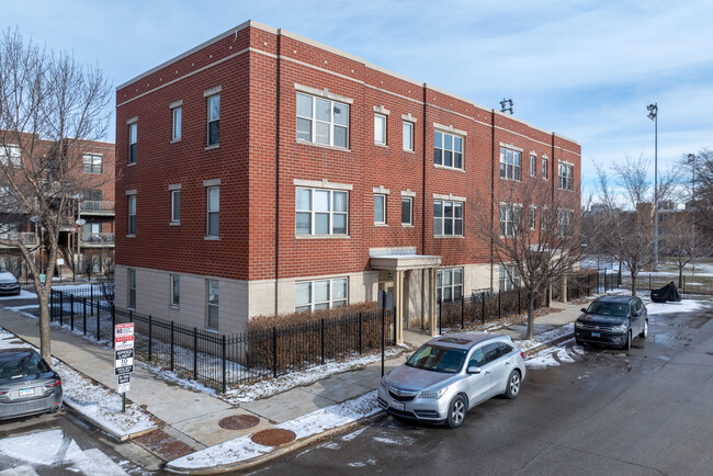 720-728 W Scott St in Chicago, IL - Building Photo - Building Photo