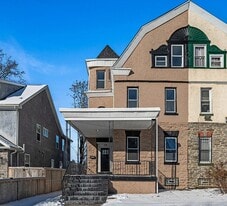 13 W Upsal St in Philadelphia, PA - Building Photo