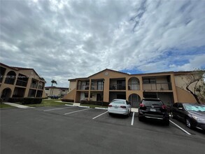 18216 Mediterranean Blvd in Hialeah, FL - Building Photo - Building Photo