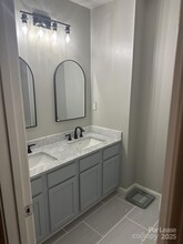 8643 Westhope St in Charlotte, NC - Foto de edificio - Building Photo