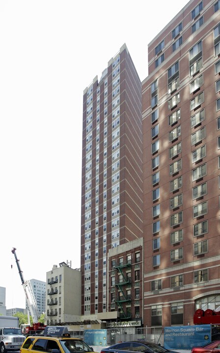 96th Street East Apartments in New York, NY - Foto de edificio