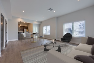 117 W Main St in New Holland, PA - Building Photo