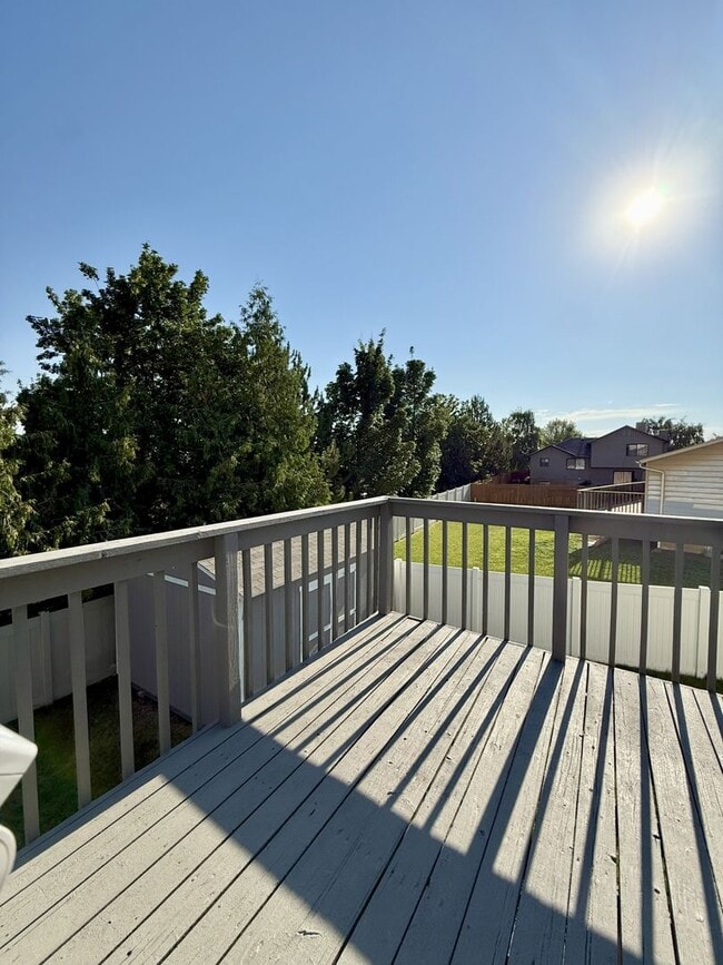 1602 E 2550 N in Layton, UT - Building Photo - Building Photo