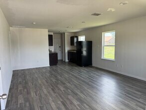 330 Glenbrook in San Antonio, TX - Building Photo - Building Photo