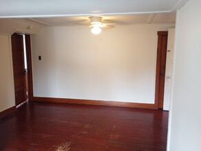 322 S Main St, Unit #3 in Pleasant Gap, PA - Building Photo - Building Photo