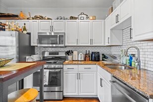 17 I St, Unit 3 in Boston, MA - Building Photo
