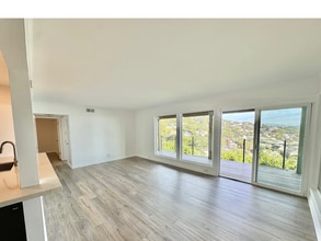 380-382 Sausalito Blvd in Sausalito, CA - Building Photo - Building Photo