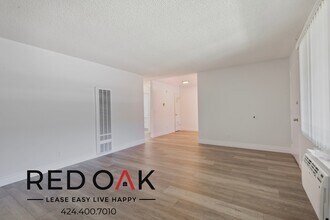 3815 Baldwin Ave in El Monte, CA - Building Photo - Building Photo