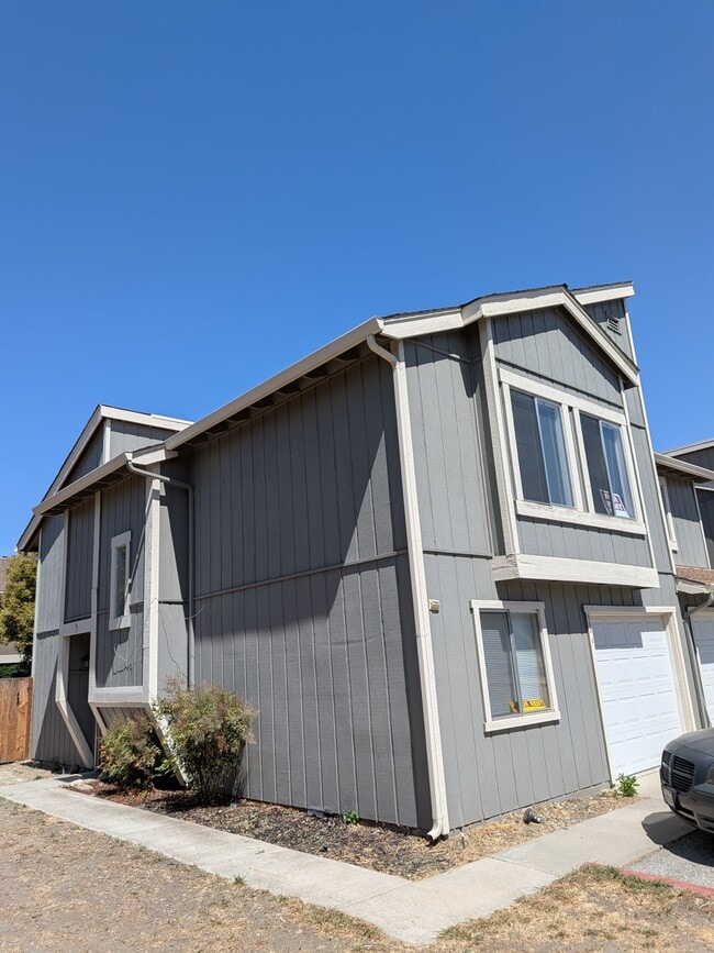 property at 960 Memorial Dr