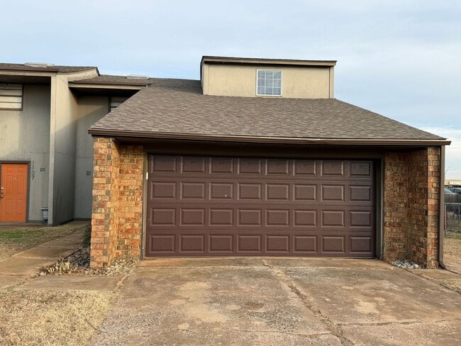 1107 Piedmont Rd N in Piedmont, OK - Building Photo - Building Photo