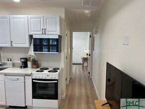 637 Columbus Dr in Savannah, GA - Building Photo - Building Photo