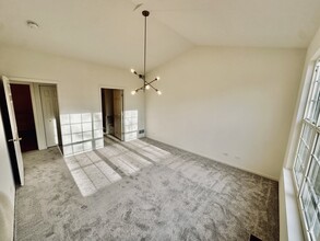 1436 Cambria Dr in Dekalb, IL - Foto de edificio - Building Photo