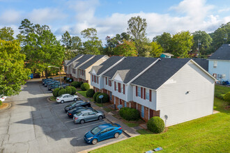 Collins Pointe Apartments in Cartersville, GA - Building Photo - Building Photo