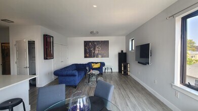 5711 Washington St in West New York, NJ - Building Photo - Building Photo