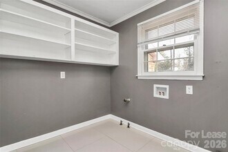 8101 Kerrybrook Cir in Charlotte, NC - Building Photo - Building Photo