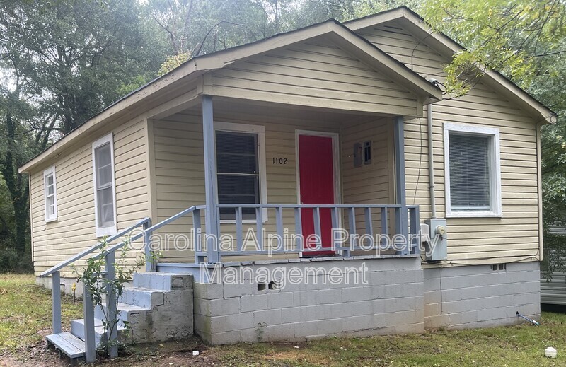 1102 Spann St in Shelby, NC - Foto de edificio