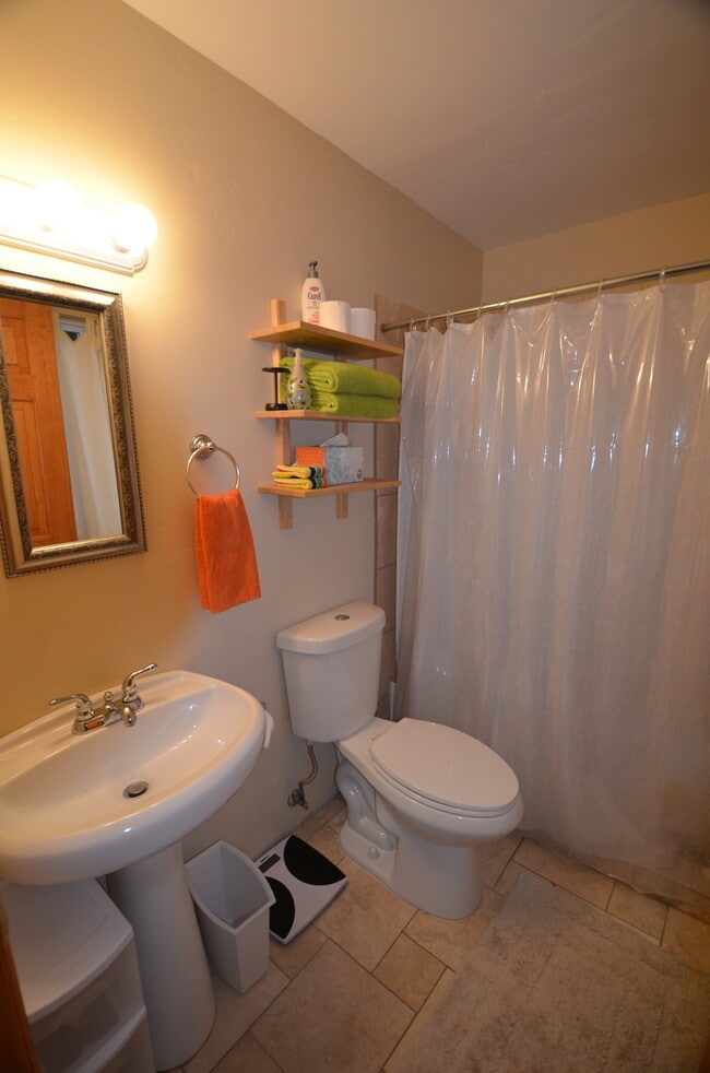 property at 27 Peaks View Ct