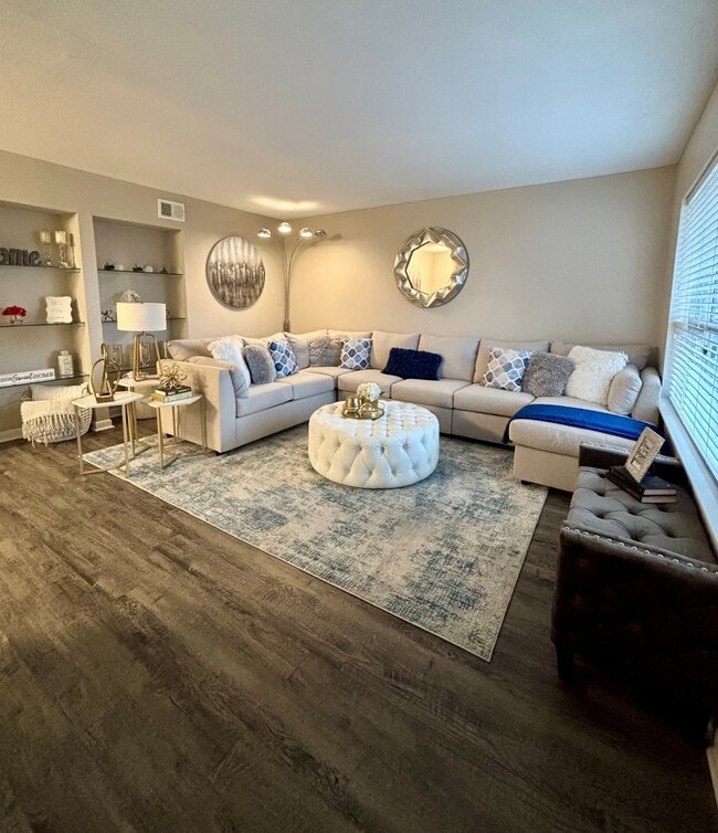 Memorial Fountain in Houston, TX - Building Photo - Building Photo