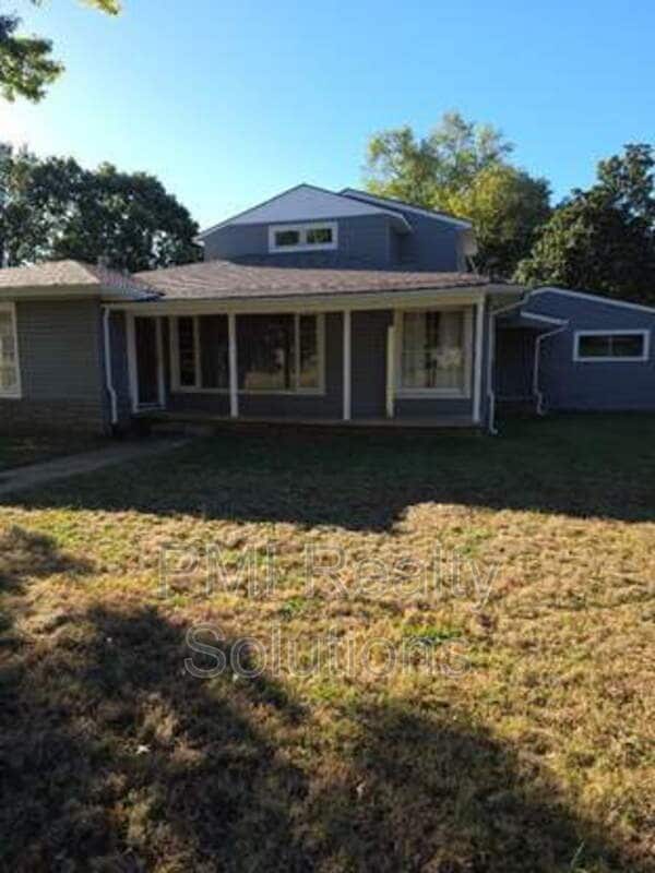 property at 4506 E 38th Pl