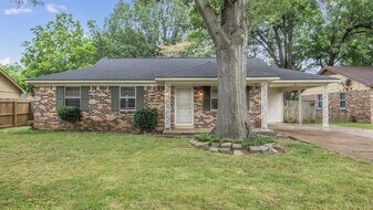 1321 Merimac Cove in Memphis, TN - Building Photo