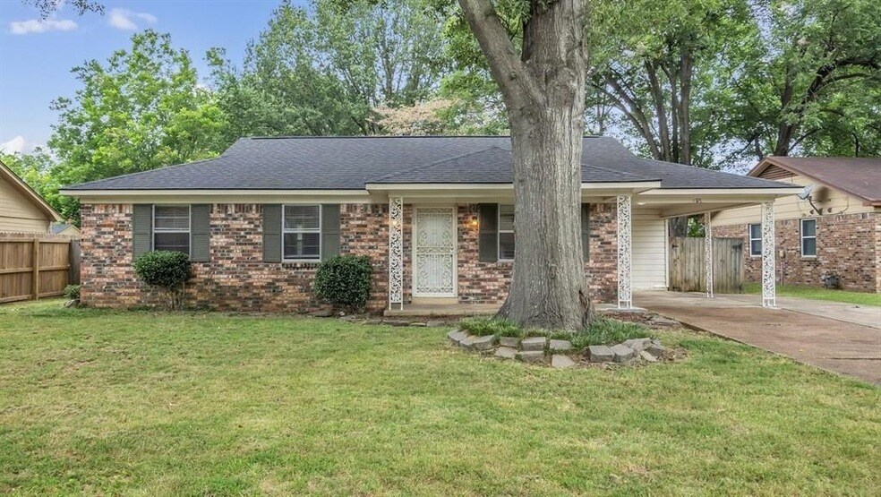 1321 Merimac Cove in Memphis, TN - Foto de edificio