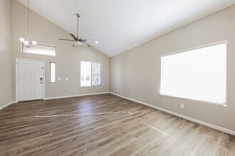 15911 W Tasha Dr in Surprise, AZ - Building Photo - Building Photo