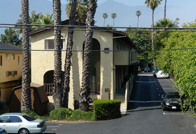 Castillo Apartments in Santa Barbara, CA - Building Photo - Building Photo