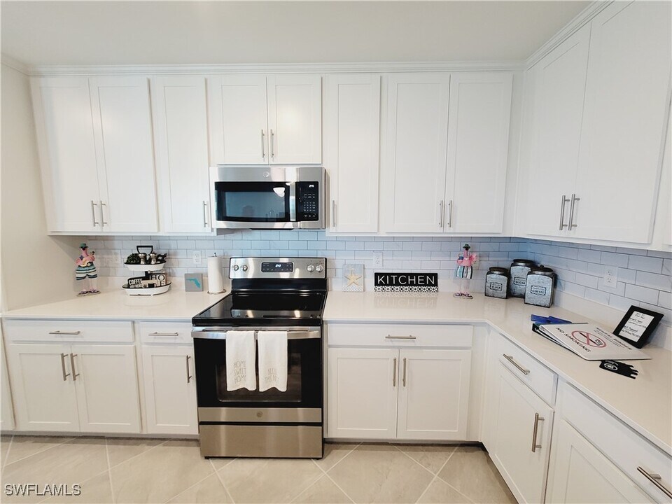 43981 Boardwalk Loop in Punta Gorda, FL - Building Photo