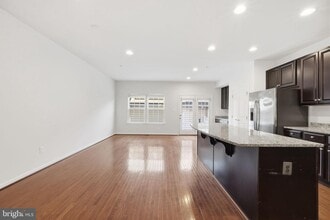 22447 Bright Sky Dr in Clarksburg, MD - Building Photo - Building Photo