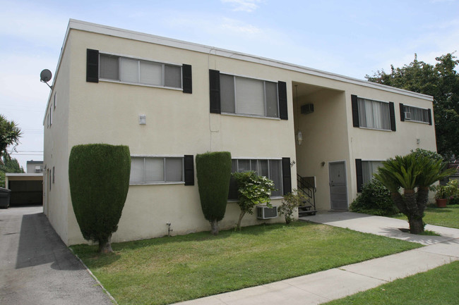 316 E Orlando Way in Covina, CA - Foto de edificio - Building Photo