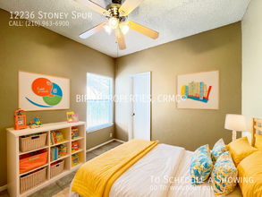 12236 Stoney Spur in San Antonio, TX - Building Photo - Building Photo