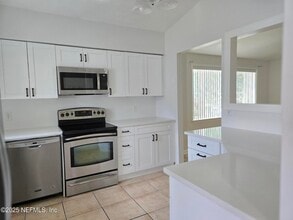 795 Stocks St in Atlantic Beach, FL - Building Photo - Building Photo