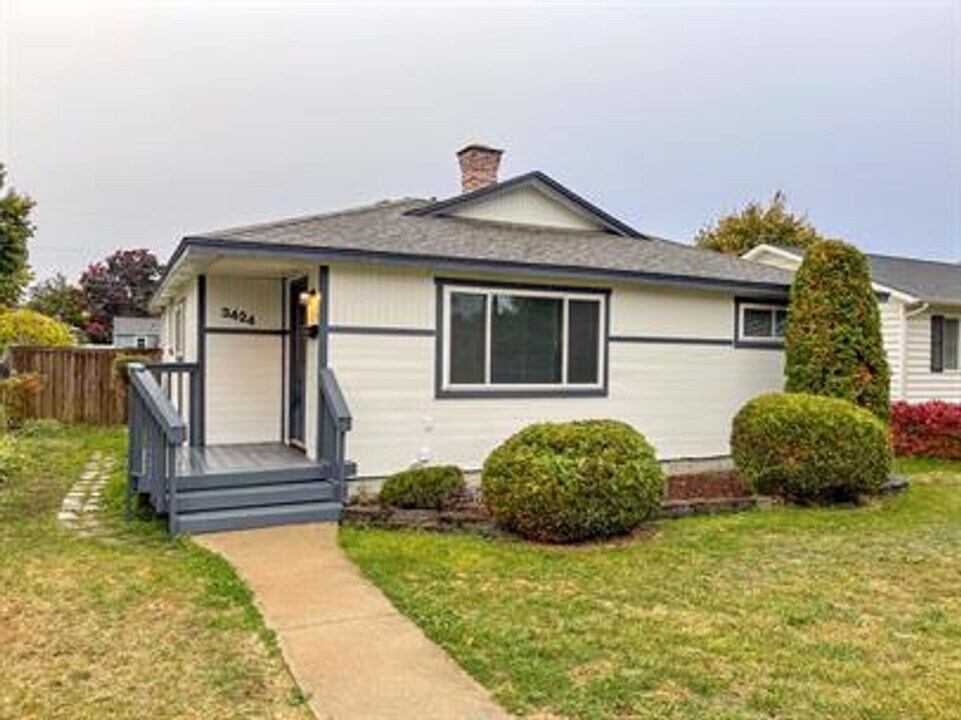 3424 E Marietta Ave in Spokane, WA - Building Photo