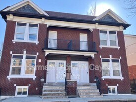 5832-5834-5834 Etzel Ave in St. Louis, MO - Building Photo