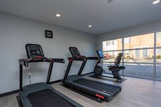 The Glen Luxury Apartments in Ontario, OH - Building Photo - Interior Photo