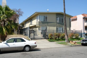 421 S Gramercy Pl in Los Angeles, CA - Building Photo - Building Photo