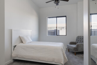 Apache Rock Apartments in Tempe, AZ - Building Photo - Interior Photo