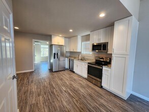 220 St Croix Dr in Pointblank, TX - Building Photo - Building Photo