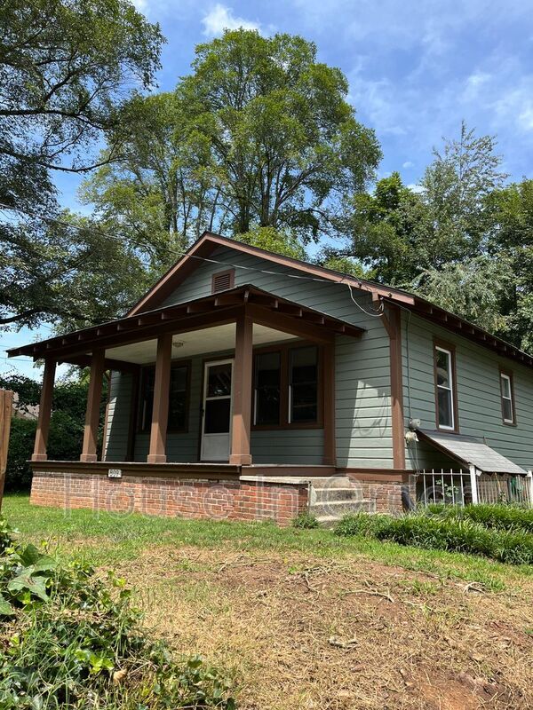 809 Reed St in Asheville, NC - Building Photo - Building Photo
