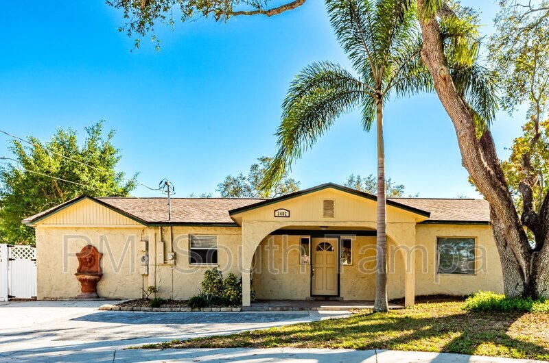 3402 W Van Buren Dr in Tampa, FL - Building Photo