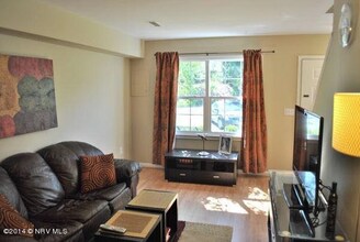 313 Charles St in Blacksburg, VA - Building Photo - Building Photo